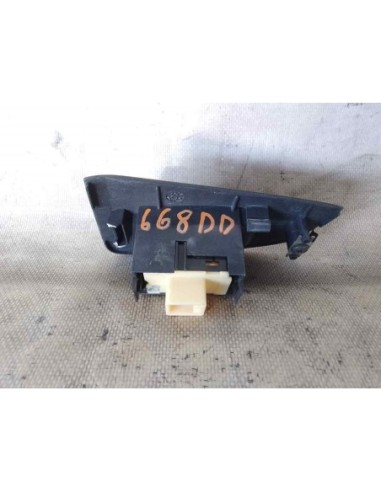 MANDO ELEVALUNAS DELANTERO DERECHO TOYOTA...