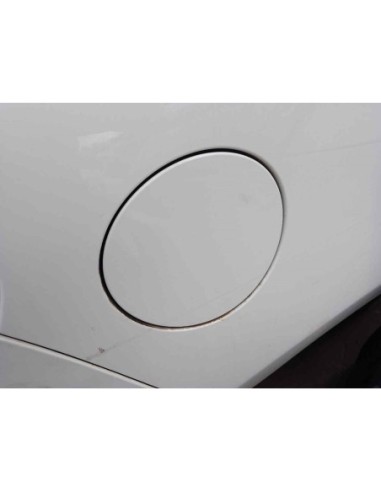 TAPA EXTERIOR COMBUSTIBLE VOLVO V40 - 221236