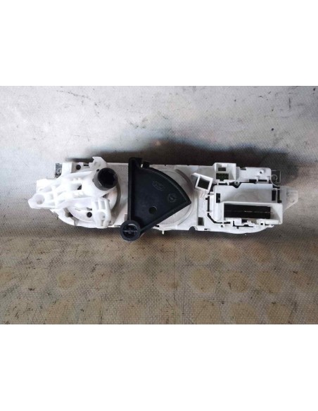 MANDO CALEFACCION / AIRE ACONDICIONADO FORD FOCUS BERLINA (CAP) - 216461