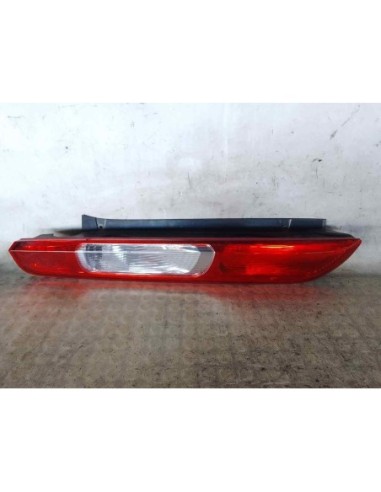 PILOTO TRASERO IZQUIERDO FORD FOCUS BERLINA...
