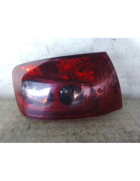 PILOTO TRASERO IZQUIERDO PEUGEOT 407 - 215854