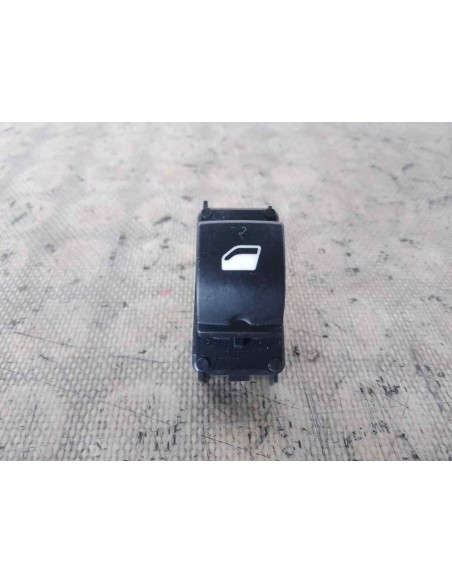 MANDO ELEVALUNAS DELANTERO DERECHO PEUGEOT 3008 - 207139