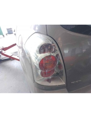 PILOTO TRASERO IZQUIERDO TOYOTA COROLLA VERSO...