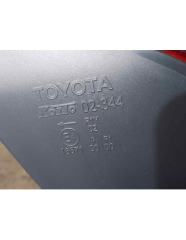 PILOTO TRASERO IZQUIERDO INTERIOR TOYOTA AURIS...