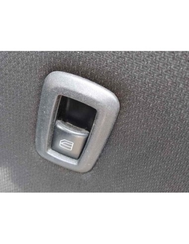MANDO ELEVALUNAS TRASERO DERECHO MERCEDES-BENZ...