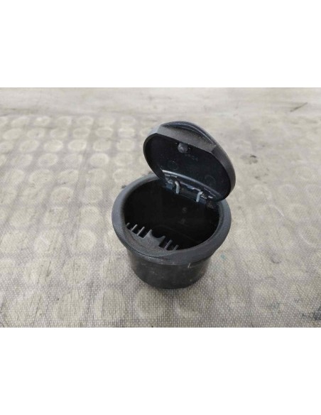 CENICERO FORD TOURNEO COURIER (C4A) - 134102