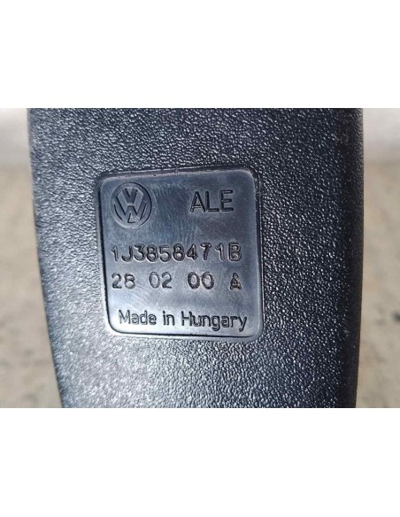 ENGANCHE CINTURON DELANTERO IZQUIERDO VOLKSWAGEN GOLF IV BERLINA (1J1)(10 1997) - 146444