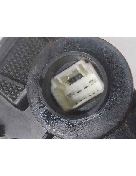 CERRADURA PUERTA DELANTERA DERECHA TOYOTA COROLLA (E12) - 114405