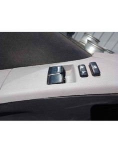 MANDO ELEVALUNAS DELANTERO IZQUIERDO TOYOTA YARIS...