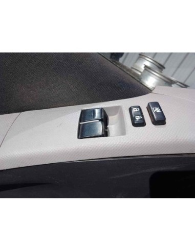 MANDO ELEVALUNAS DELANTERO IZQUIERDO TOYOTA...