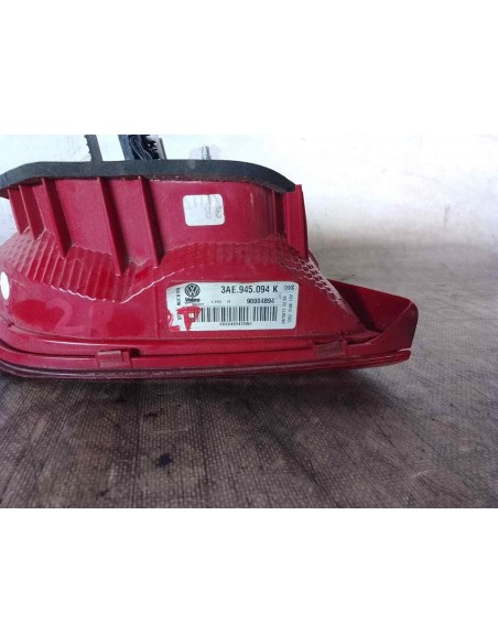 PILOTO TRASERO DERECHO INTERIOR VOLKSWAGEN PASSAT BERLINA (362) - 129021