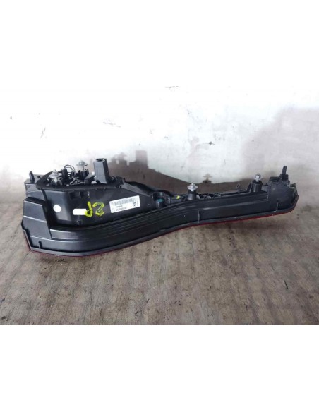 PILOTO TRASERO DERECHO INTERIOR RENAULT MEGANE IV BERLINA 5P - 156101
