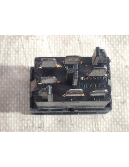 MANDO ELEVALUNAS DELANTERO DERECHO VOLKSWAGEN POLO III (6N1) - 93873