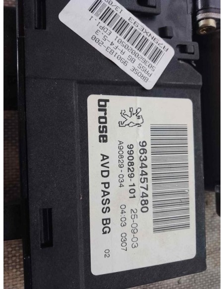 MOTOR ELEVALUNAS DELANTERO DERECHO PEUGEOT 307 (S1)(04 2001) - 94459