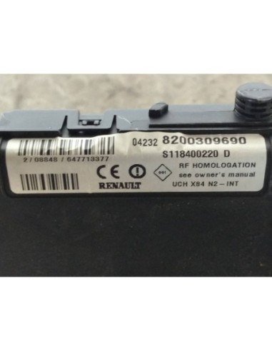 CAJA RELES / FUSIBLES RENAULT SCENIC II (JM) -...