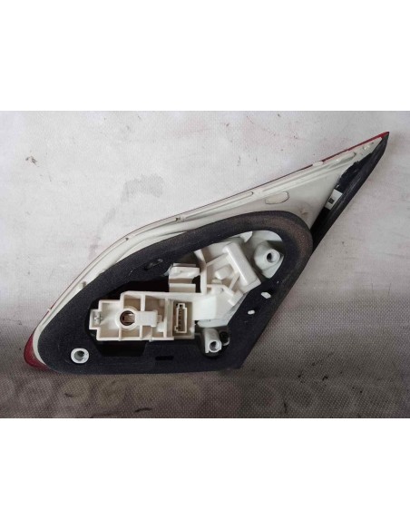 PILOTO TRASERO IZQUIERDO INTERIOR OPEL ASTRA J BERLINA 5P - 95261