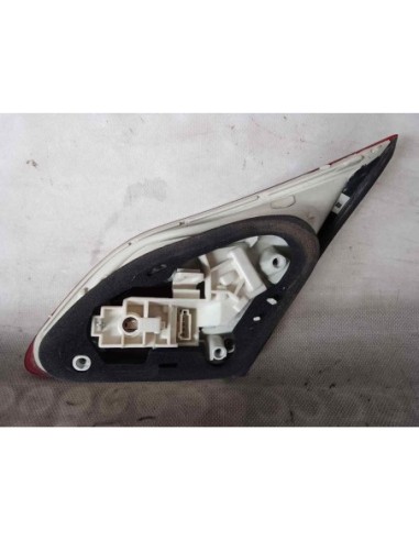 PILOTO TRASERO IZQUIERDO INTERIOR OPEL ASTRA J...