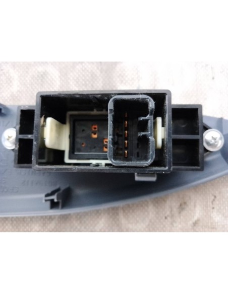 MANDO ELEVALUNAS TRASERO DERECHO PEUGEOT ION - 95518