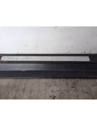 MOLDURA MERCEDES-BENZ CLASE C (BM 203)...