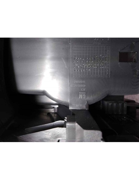 APOYABRAZOS CENTRAL OPEL ASTRA J BERLINA 5P - 105404