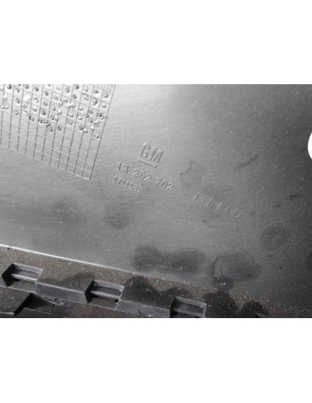 APOYABRAZOS CENTRAL OPEL ASTRA J BERLINA 5P - 105404