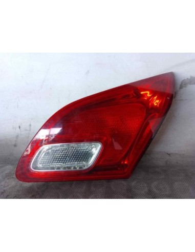 PILOTO TRASERO DERECHO INTERIOR OPEL ASTRA J...