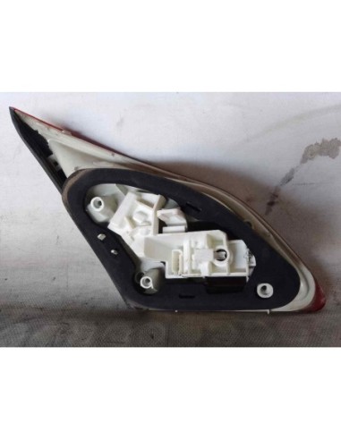 PILOTO TRASERO DERECHO INTERIOR OPEL ASTRA J...