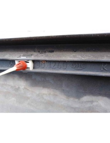 FALDON LATERAL MERCEDES-BENZ CLASE E (BM 124)...