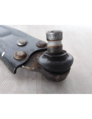 BRAZO SUSPENSION INFERIOR DELANTERO DERECHO...