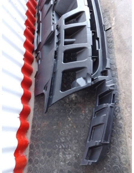 MOLDURAS DELANTERAS RENAULT MEGANE III BERLINA 5P - 106964