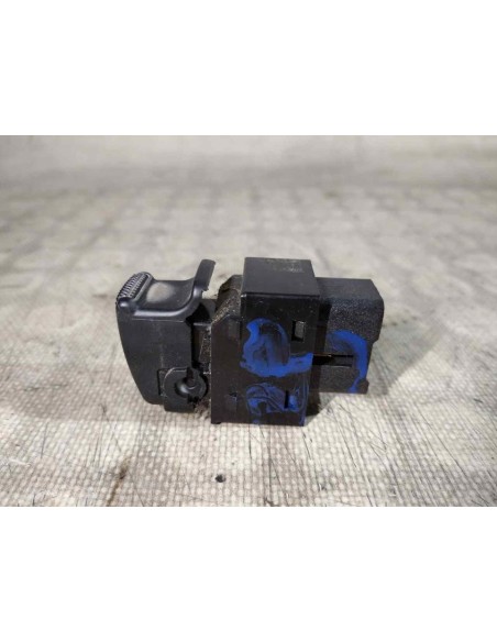 MANDO ELEVALUNAS TRASERO DERECHO KIA SORENTO (BL) - 112068