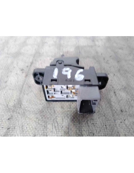 MANDO ELEVALUNAS TRASERO IZQUIERDO SSANGYONG KYRON - 116773