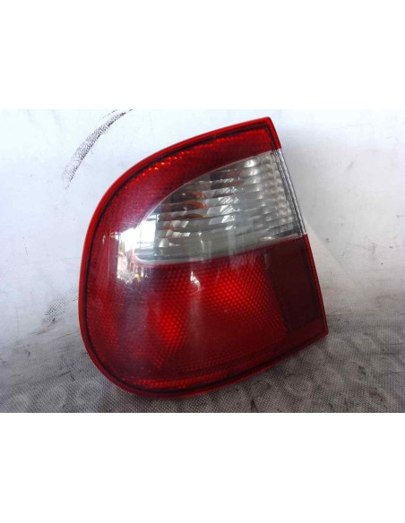 PILOTO TRASERO IZQUIERDO SEAT CORDOBA BERLINA (6K2) - 117074