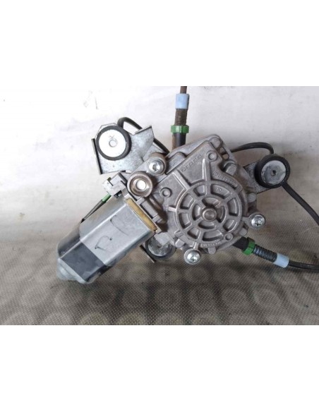 ELEVALUNAS DELANTERO DERECHO AUDI A8 (D2) - 125410