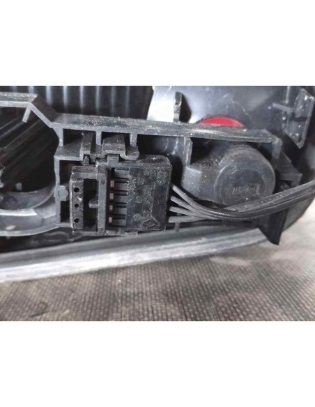 PILOTO TRASERO IZQUIERDO INTERIOR RENAULT LAGUNA II (BG0) - 123893