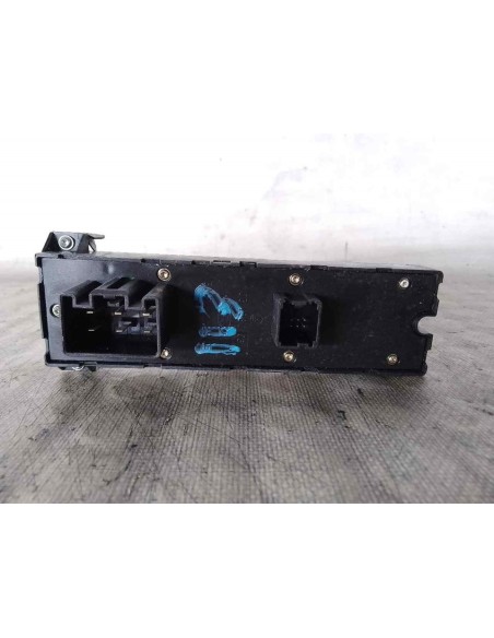 MANDO ELEVALUNAS DELANTERO IZQUIERDO FORD FOCUS BERLINA (CB4) - 124600