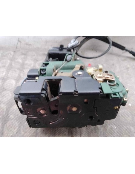 CERRADURA PUERTA DELANTERA DERECHA VOLKSWAGEN PASSAT BERLINA (3B3) - 125770