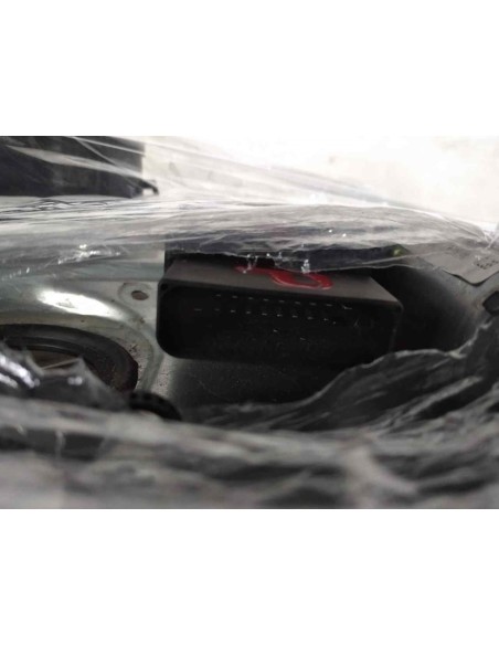 ELEVALUNAS TRASERO DERECHO VOLKSWAGEN PASSAT BERLINA (3B3) - 125796