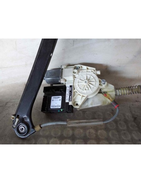 ELEVALUNAS DELANTERO DERECHO AUDI A3 (8P1) - 134674