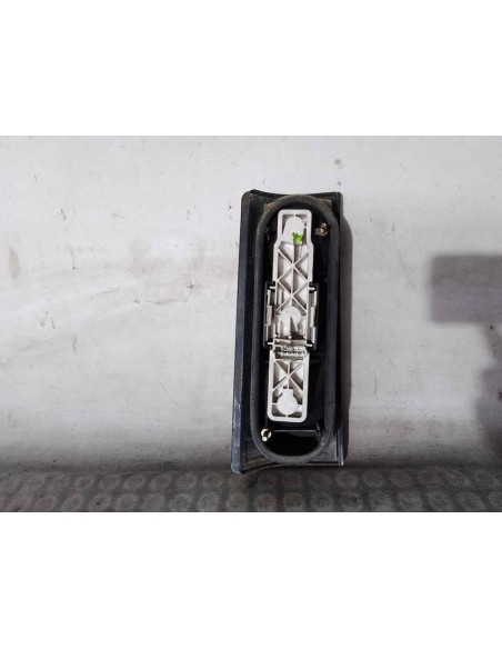 PILOTO TRASERO DERECHO RENAULT RAPID /EXPRESS (F40) - 135454