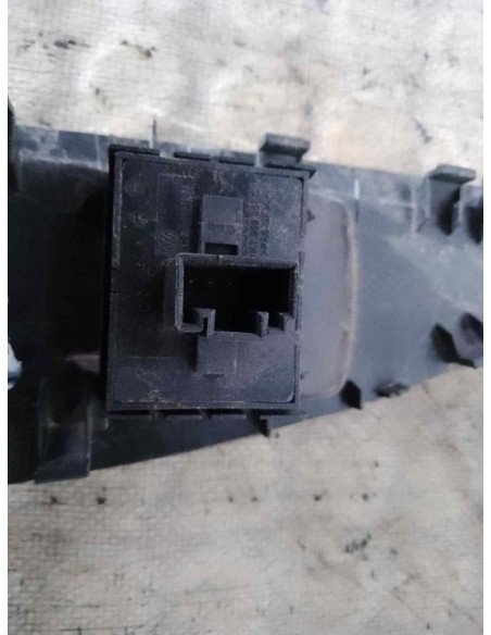 MANDO ELEVALUNAS DELANTERO IZQUIERDO SEAT ALTEA (5P1) - 136945