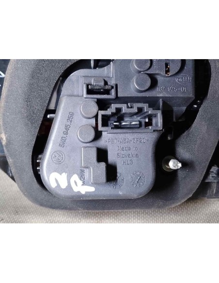 PILOTO TRASERO IZQUIERDO INTERIOR VOLKSWAGEN GOLF VI (5K1)(10 2008) - 137739