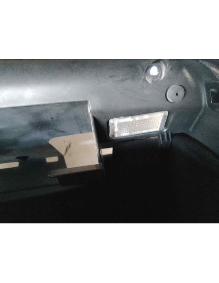 GUANTERA VOLKSWAGEN GOLF VI (5K1)(10 2008) - 137765