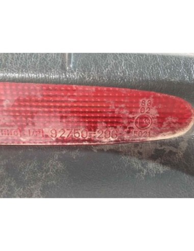 PILOTO TRASERO CENTRAL HYUNDAI LANTRA FAMILIAR...