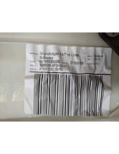 GUARNECIDO PUERTA DELANTERA DERECHA...