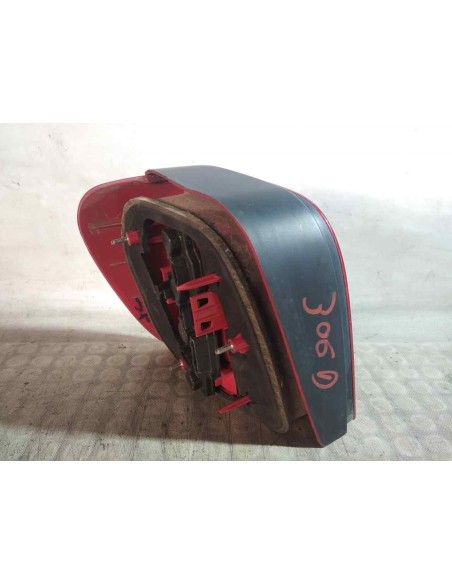 PILOTO TRASERO DERECHO VOLKSWAGEN POLO III (6N1) - 142156