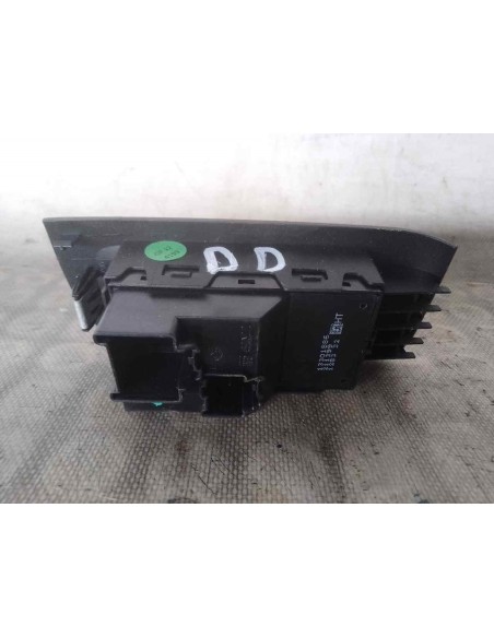 MANDO ELEVALUNAS DELANTERO DERECHO OPEL ZAFIRA C TOURER - 143552