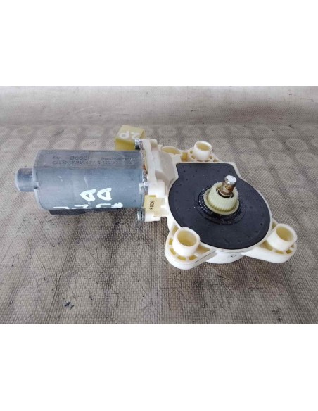 MOTOR ELEVALUNAS DELANTERO DERECHO MERCEDES-BENZ CLS (BM 219) - 151169