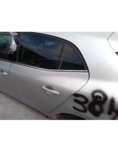 PUERTA TRASERA IZQUIERDA RENAULT MEGANE IV...