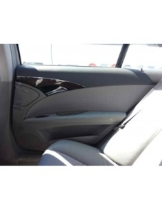 GUARNECIDO PUERTA TRASERA DERECHA MERCEDES-BENZ CLASE E...